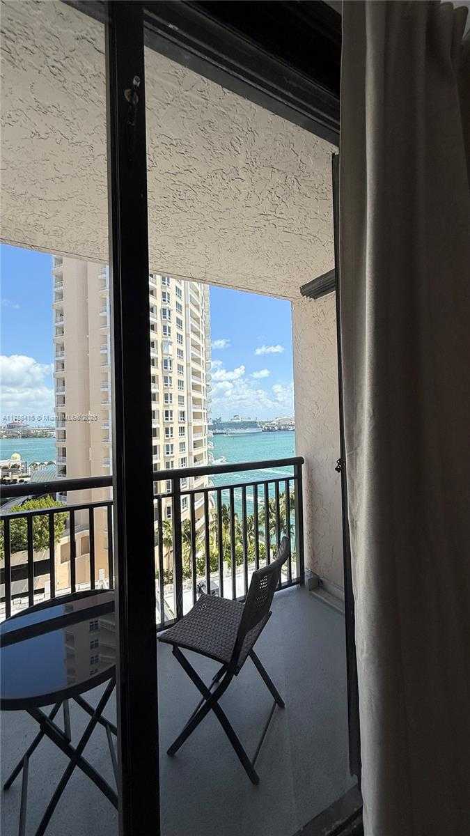 Small Image of 540 BRICKELL KEY DR #1124, Miami Number 19