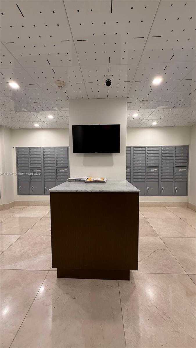Small Image of 540 BRICKELL KEY DR #1124, Miami Number 46