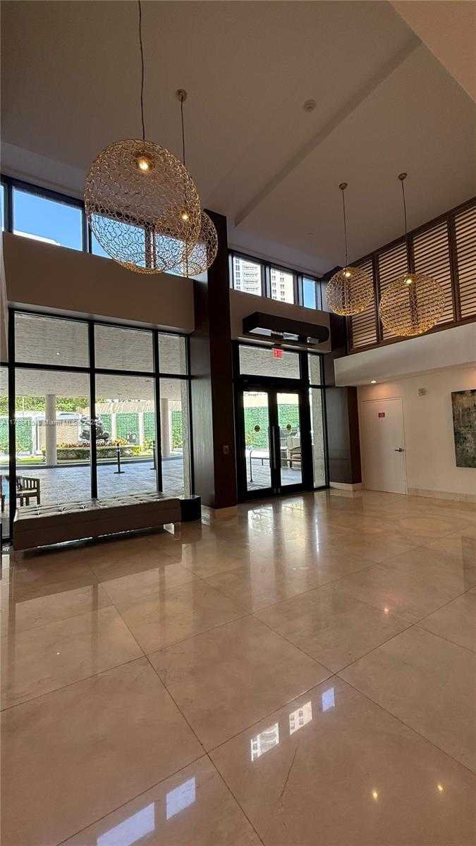 Small Image of 540 BRICKELL KEY DR #1124, Miami Number 51