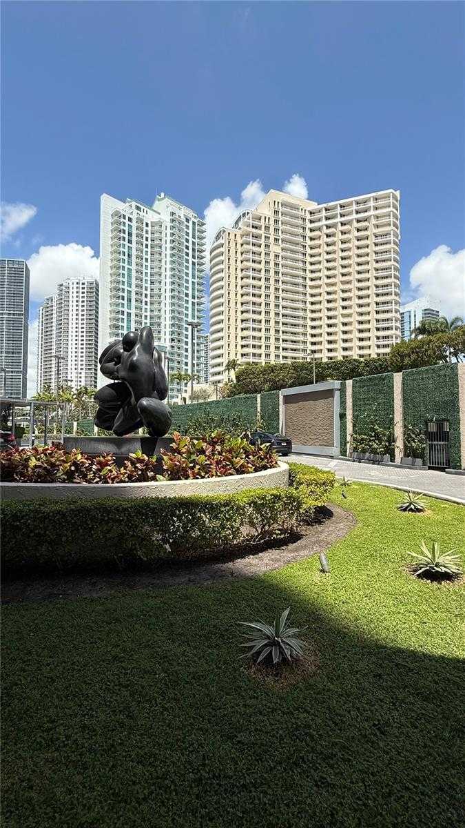 Small Image of 540 BRICKELL KEY DR #1124, Miami Number 53