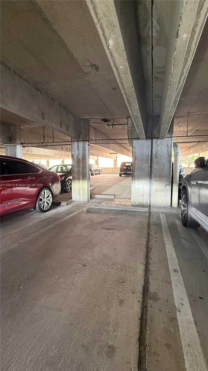 Small Image of 540 BRICKELL KEY DR #1124, Miami Number 54