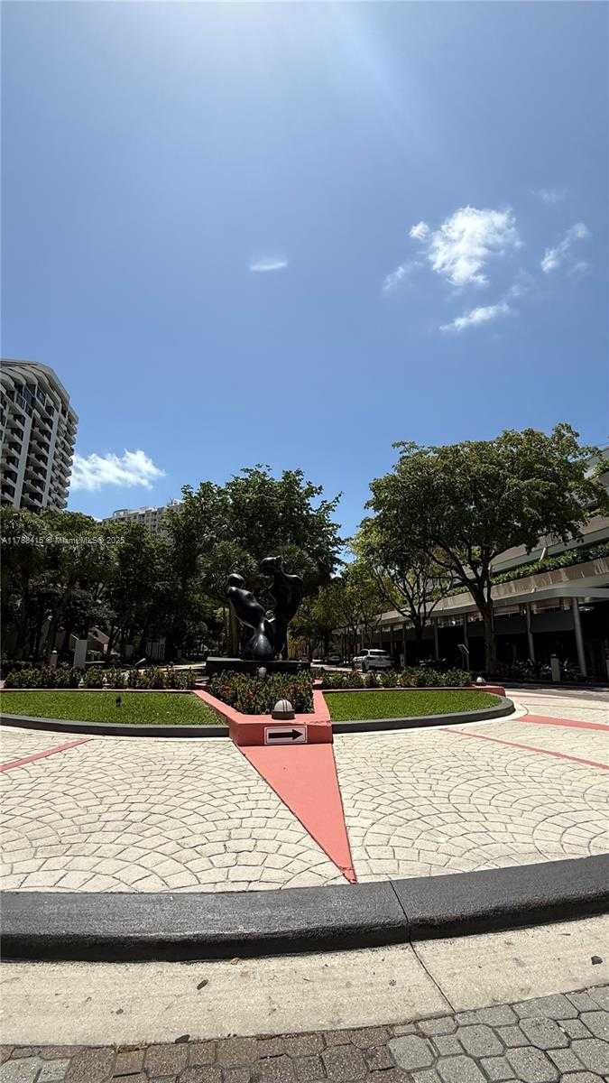 Small Image of 540 BRICKELL KEY DR #1124, Miami Number 59