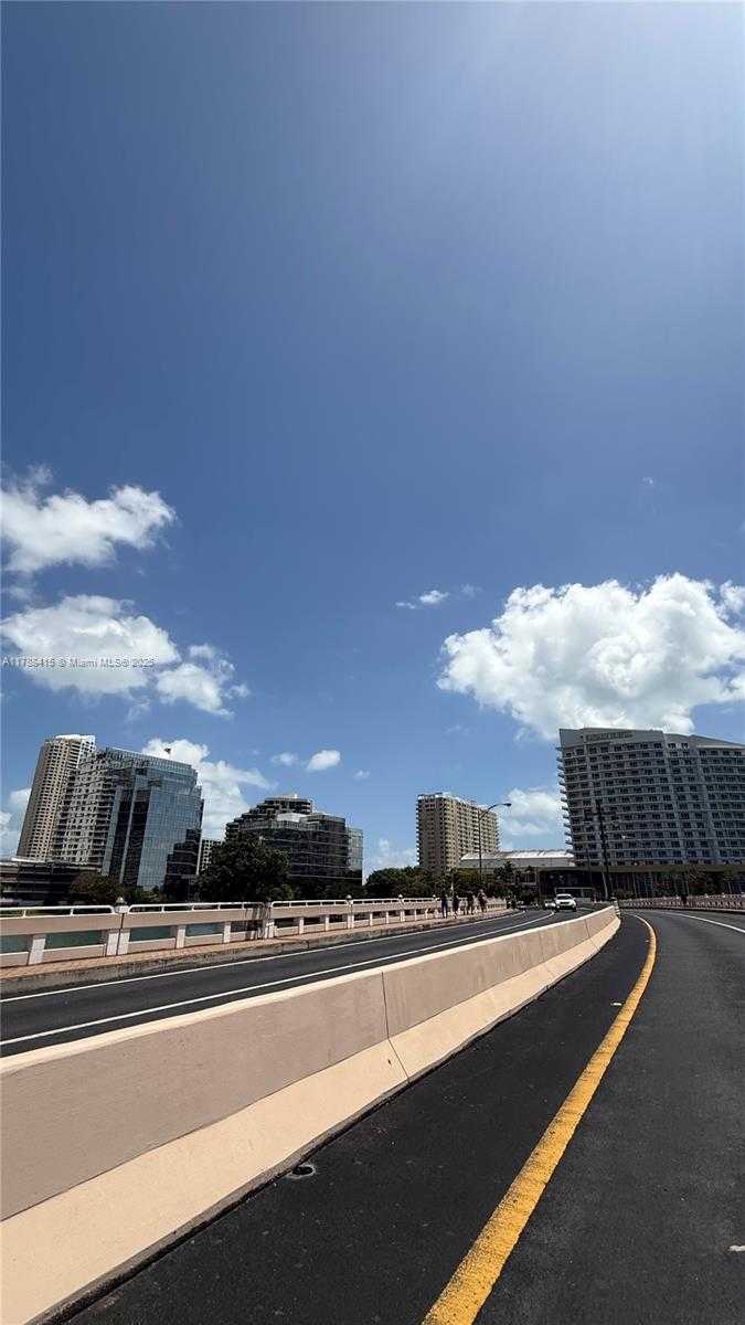 Small Image of 540 BRICKELL KEY DR #1124, Miami Number 61