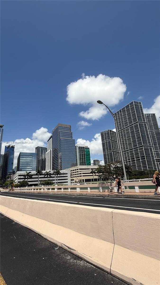 Small Image of 540 BRICKELL KEY DR #1124, Miami Number 62