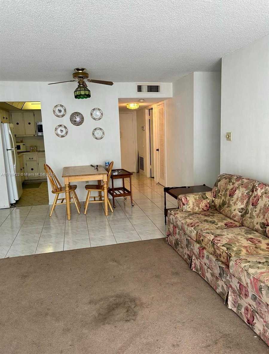 Small Image of 18051 BISCAYNE BLVD #803, Aventura Number 15
