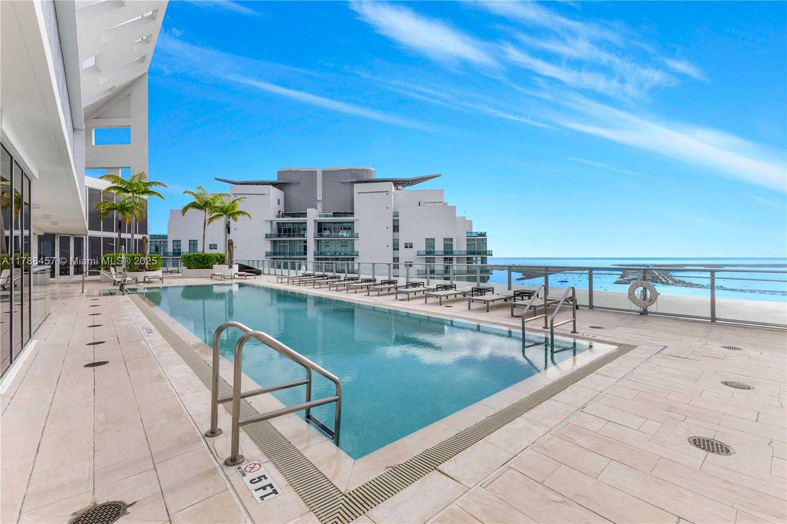 Small Image of 1300 BRICKELL BAY DR #1010, Miami Number 19