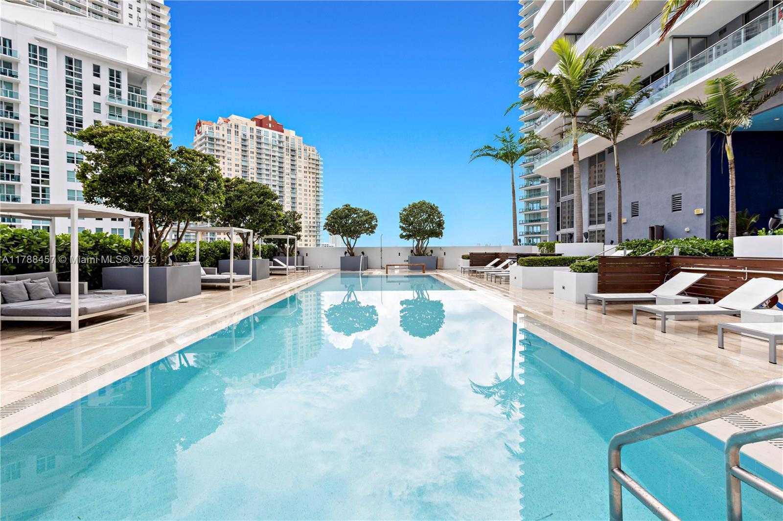 Small Image of 1300 BRICKELL BAY DR #1010, Miami Number 25