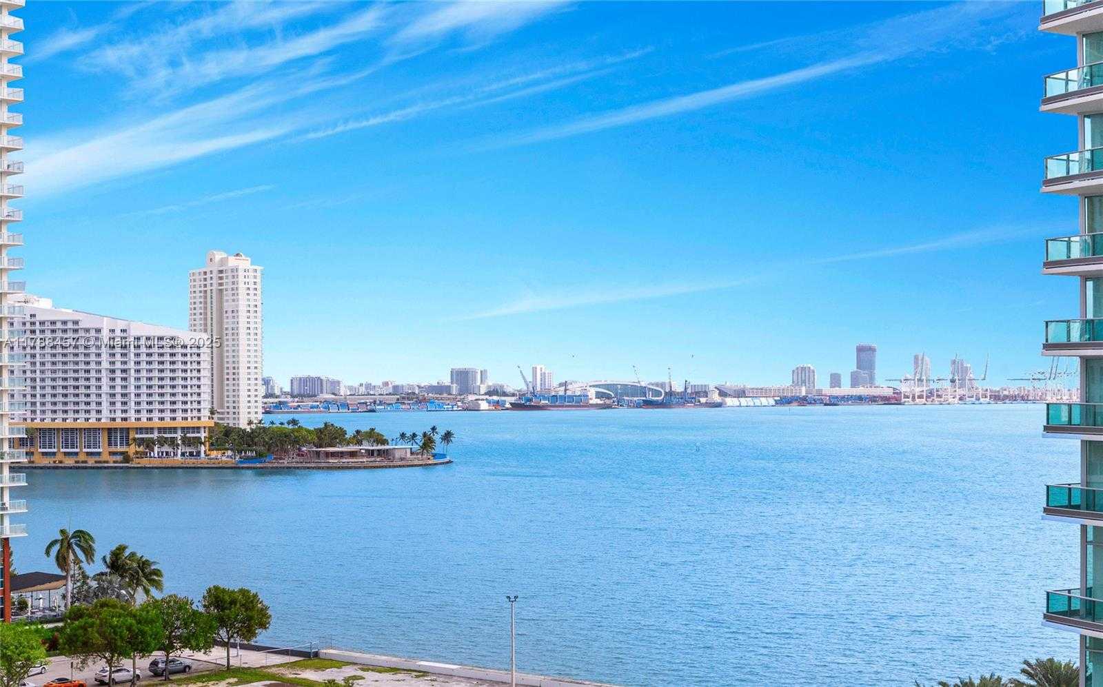 Small Image of 1300 BRICKELL BAY DR #1010, Miami Number 8