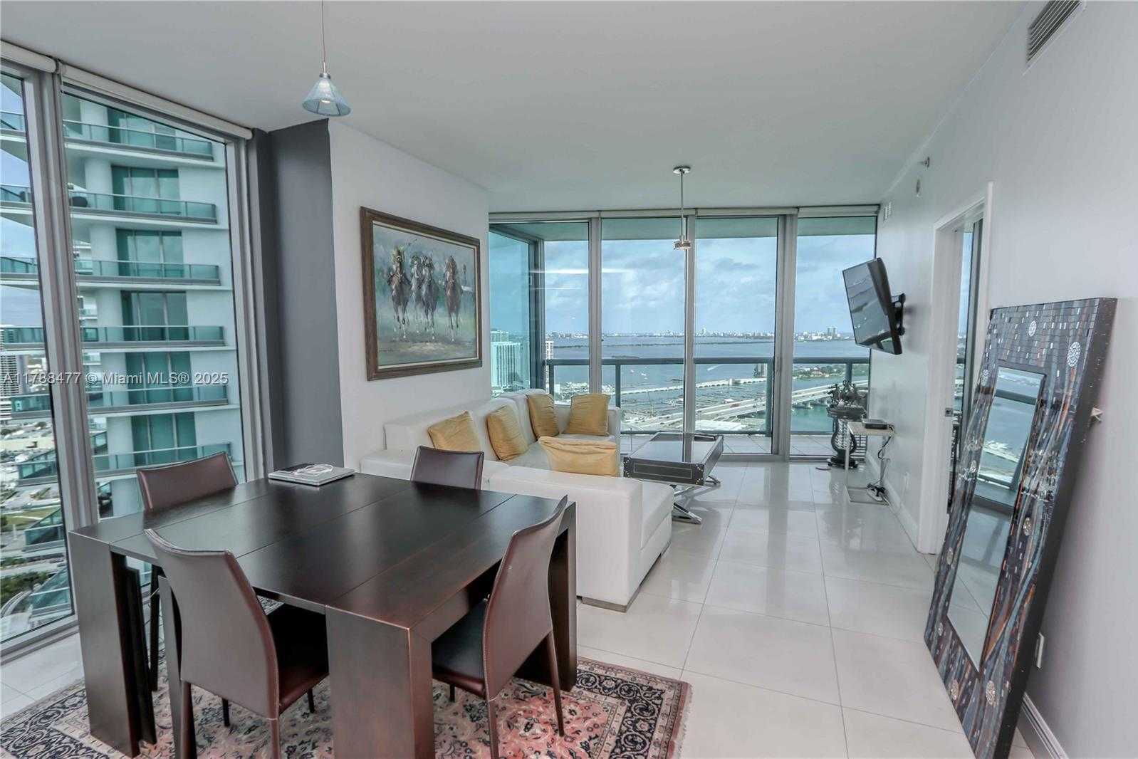Small Image of 888 BISCAYNE BLVD #3712, Miami Number 12