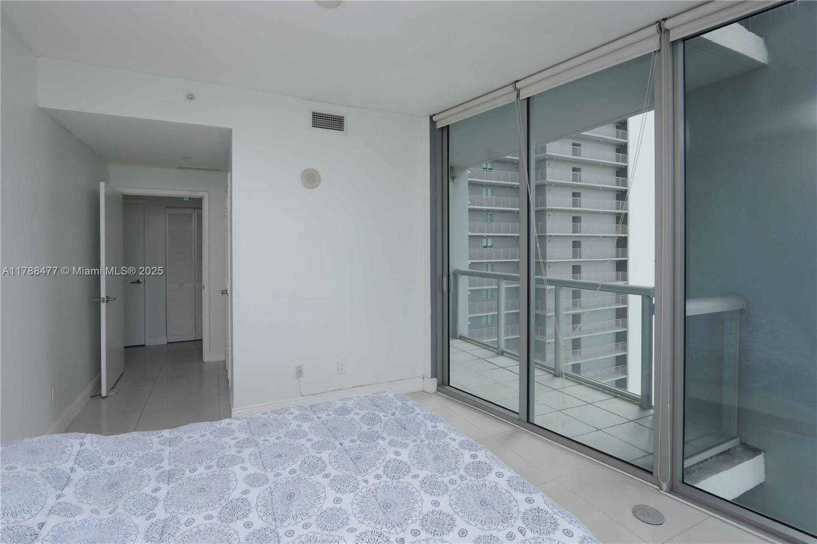 Small Image of 888 BISCAYNE BLVD #3712, Miami Number 24