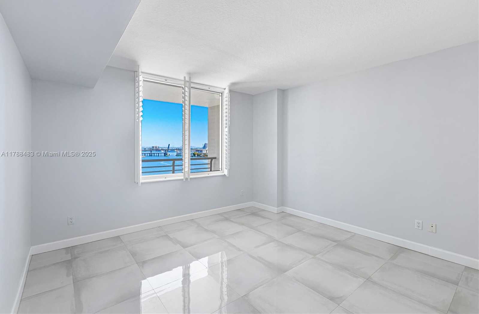 Small Image of 335 SOUTH BISCAYNE BLVD #1110, Miami Number 12