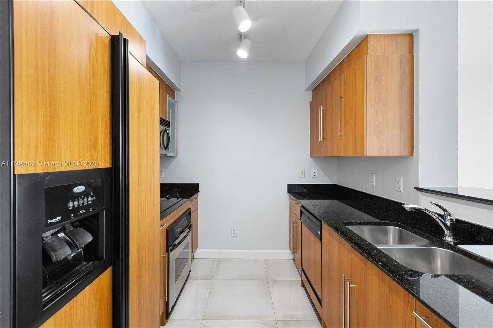 Small Image of 335 SOUTH BISCAYNE BLVD #1110, Miami Number 5