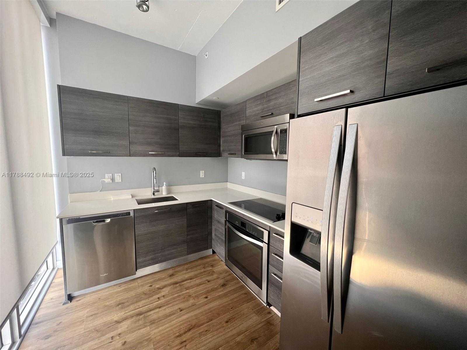 Small Image of 151 SOUTH EAST 1ST ST #810, Miami Number 5
