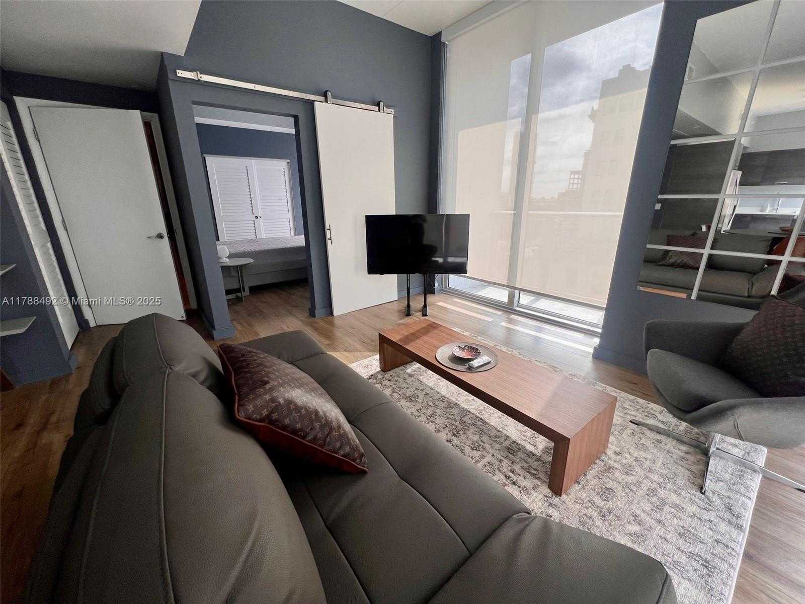 Small Image of 151 SOUTH EAST 1ST ST #810, Miami Number 7