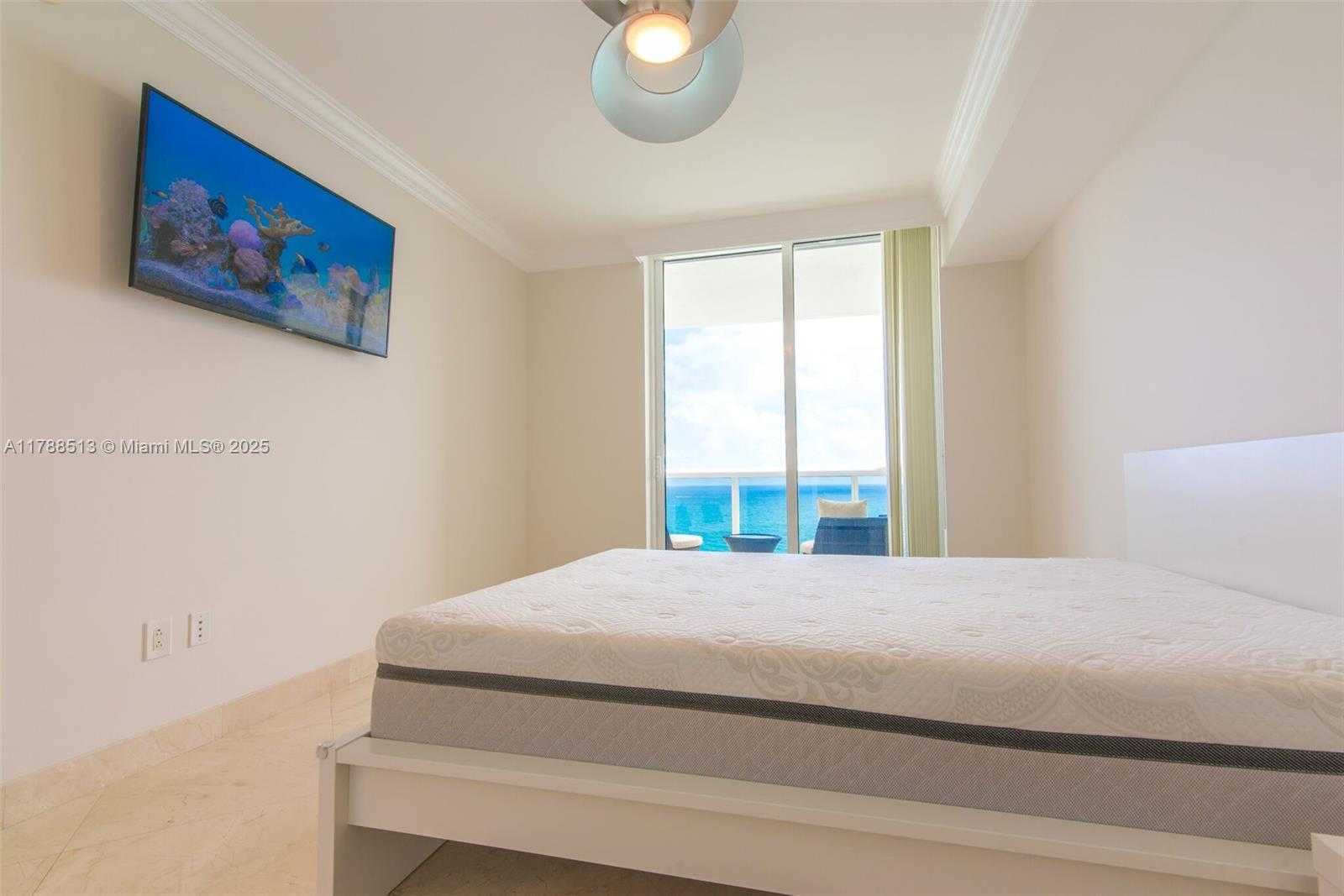 Small Image of 1800 SOUTH OCEAN DR #2202, Hallandale Beach Number 20