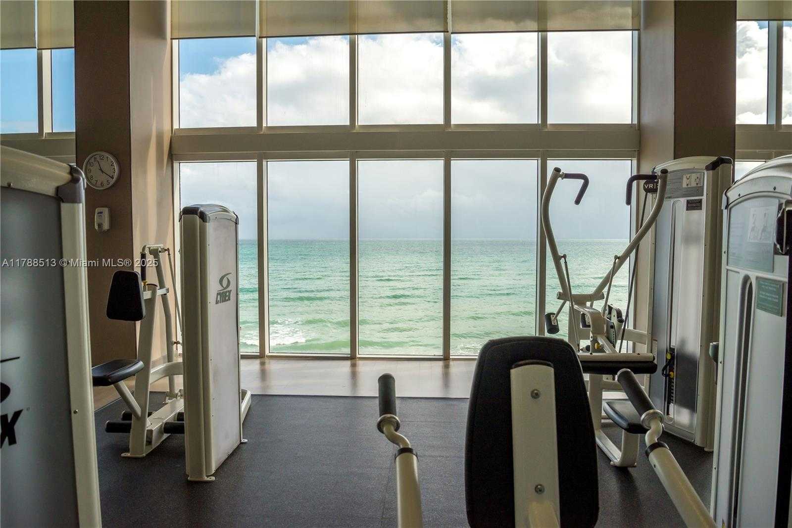 Small Image of 1800 SOUTH OCEAN DR #2202, Hallandale Beach Number 31