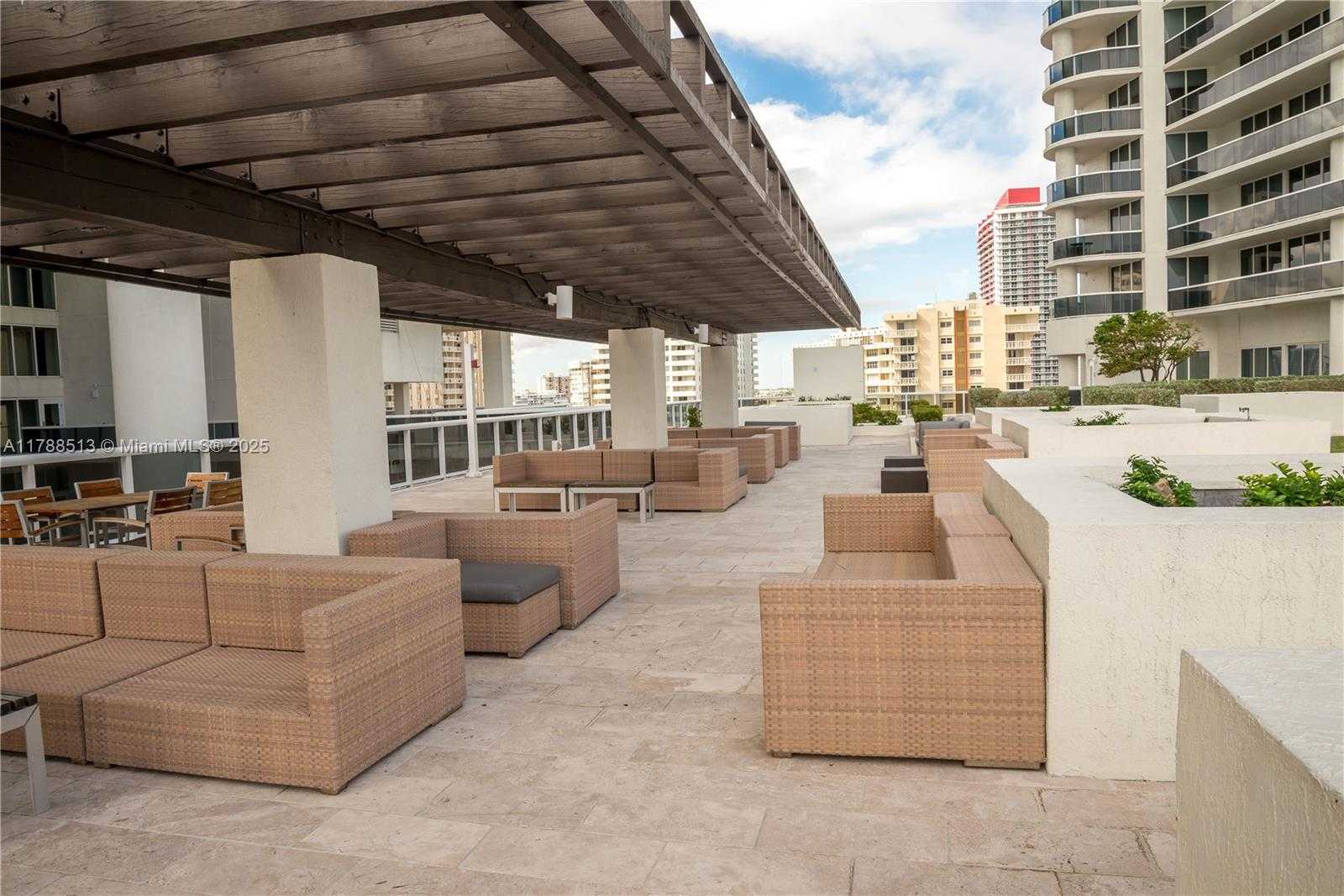 Small Image of 1800 SOUTH OCEAN DR #2202, Hallandale Beach Number 35