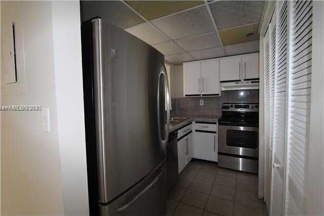 Small Image of 540 BRICKELL KEY DR #918, Miami Number 8