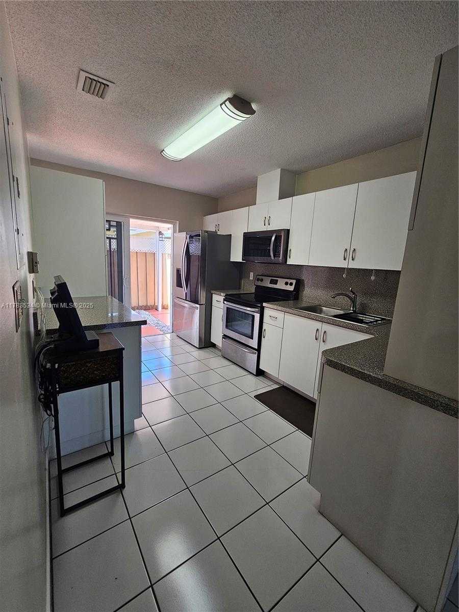 Small Image of 8905 NORTH WEST 121ST ST, Hialeah Gardens Number 12