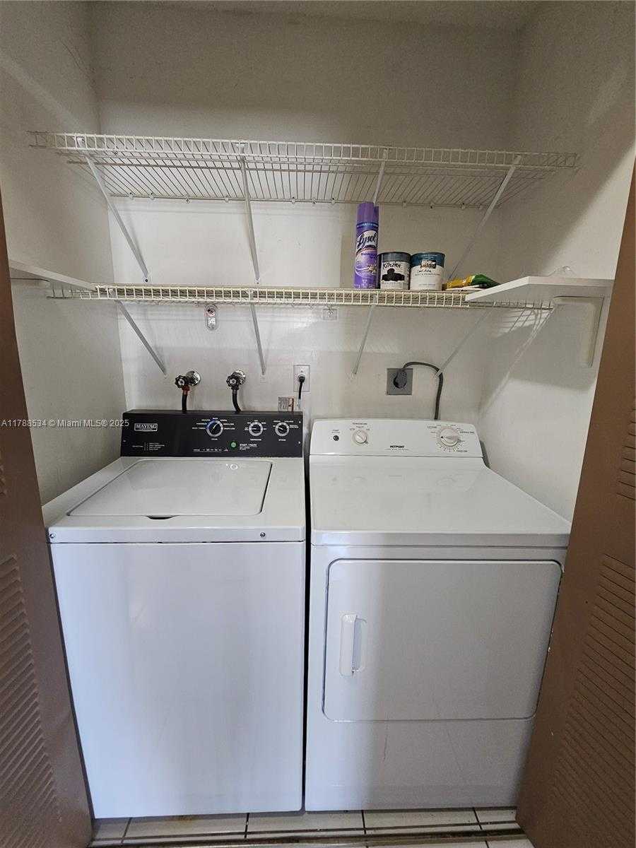 Small Image of 8905 NORTH WEST 121ST ST, Hialeah Gardens Number 16