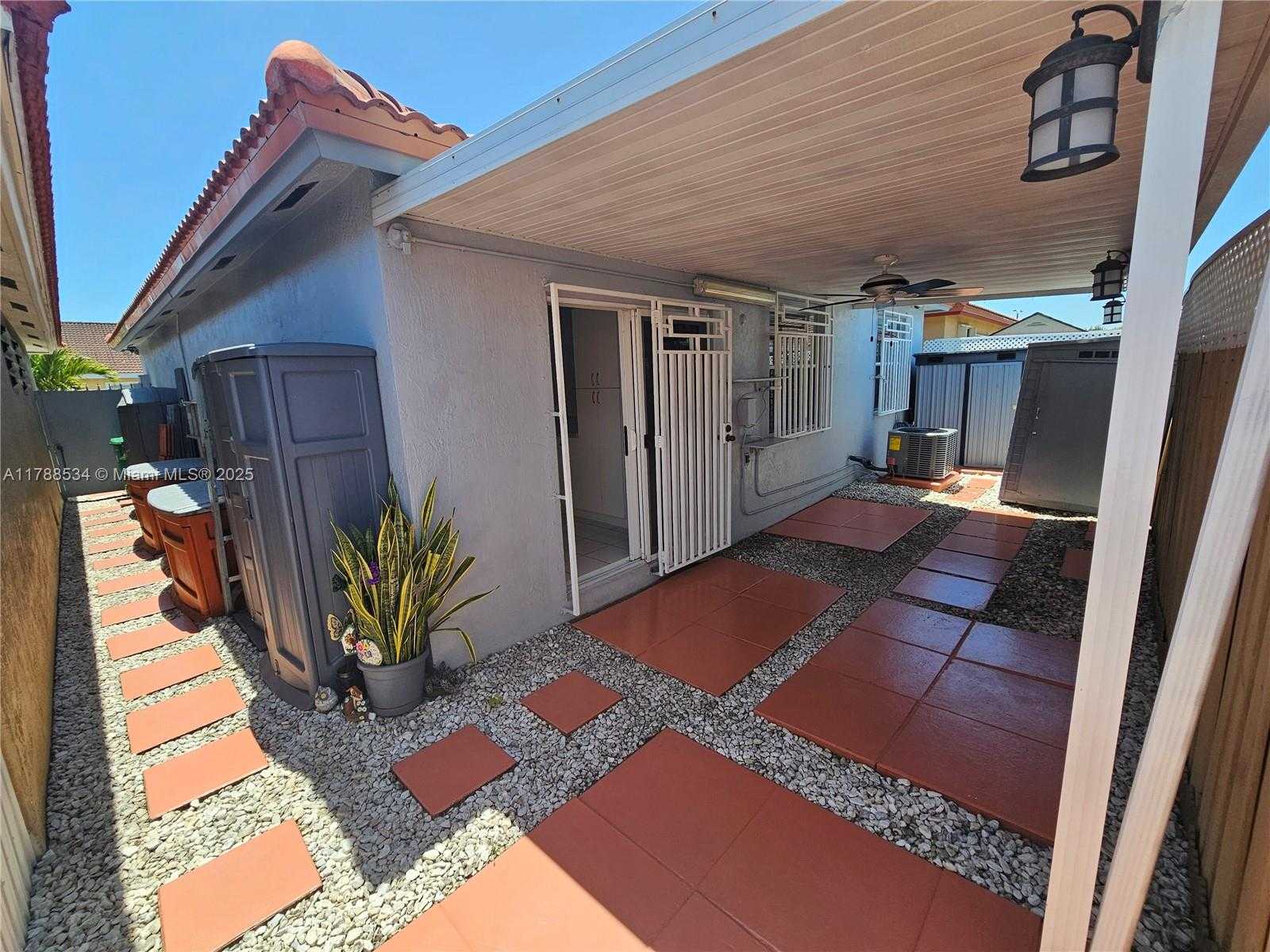 Small Image of 8905 NORTH WEST 121ST ST, Hialeah Gardens Number 22