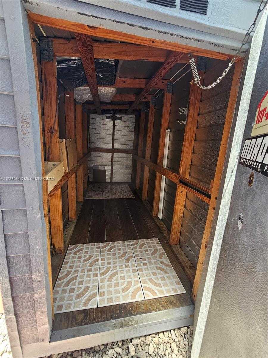 Small Image of 8905 NORTH WEST 121ST ST, Hialeah Gardens Number 26