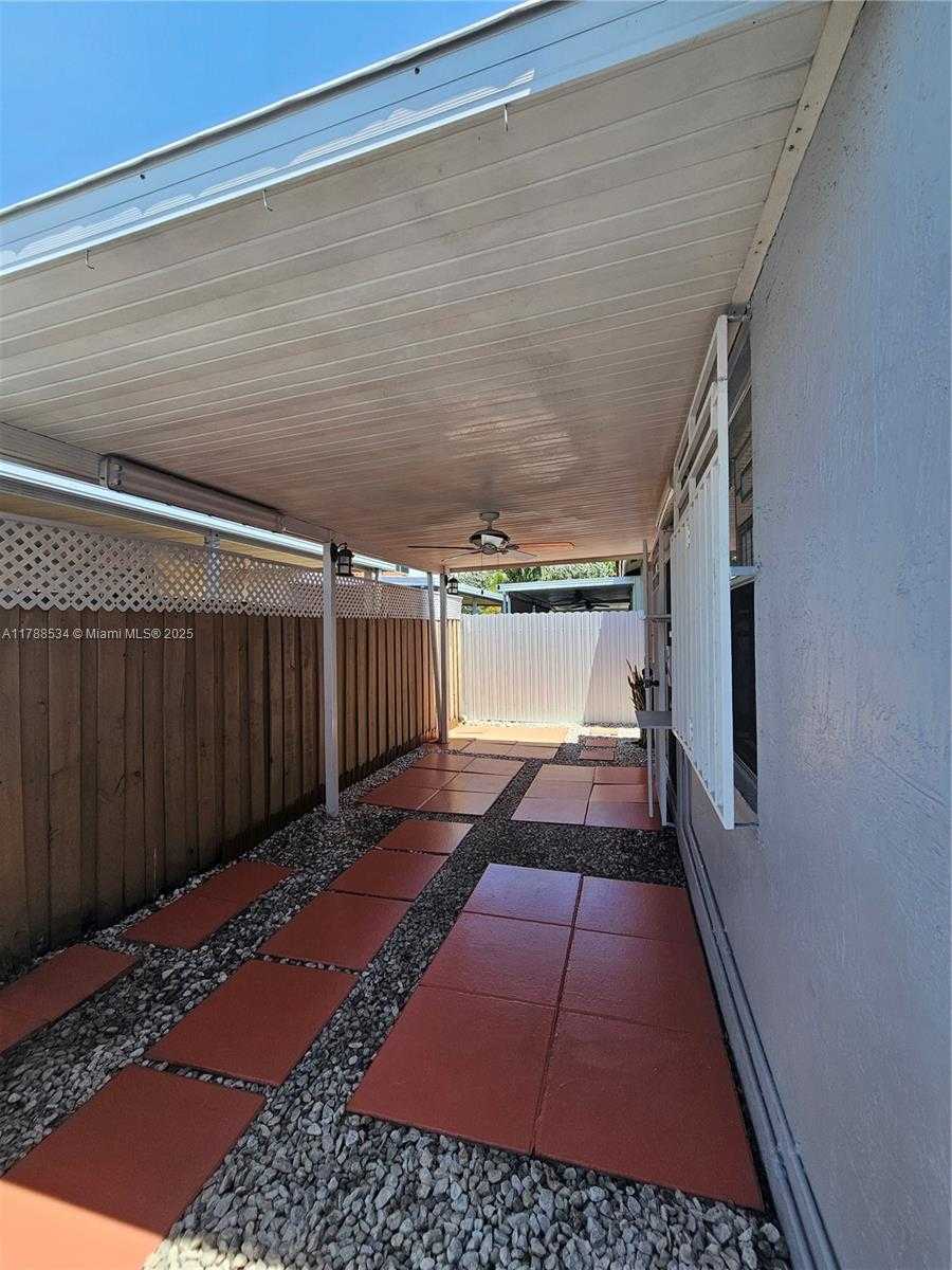 Small Image of 8905 NORTH WEST 121ST ST, Hialeah Gardens Number 27