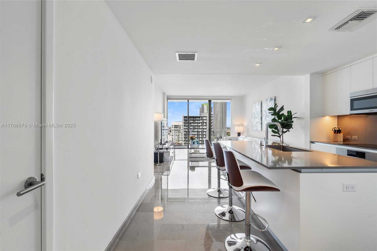 Small Image of 68 SOUTH EAST 6TH ST #2306, Miami Number 2