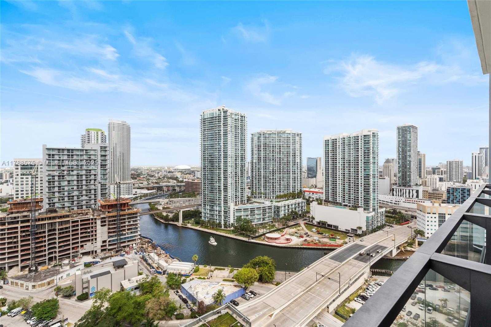 Small Image of 68 SOUTH EAST 6TH ST #2306, Miami Number 26