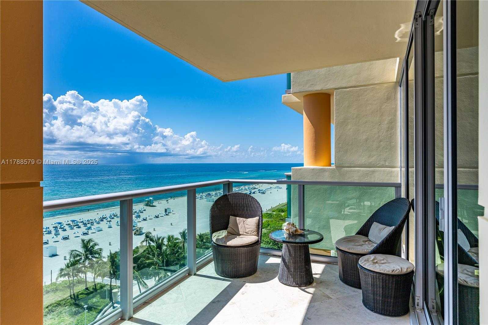 Small Image of 1455 OCEAN DR #1106, Miami Beach Number 2