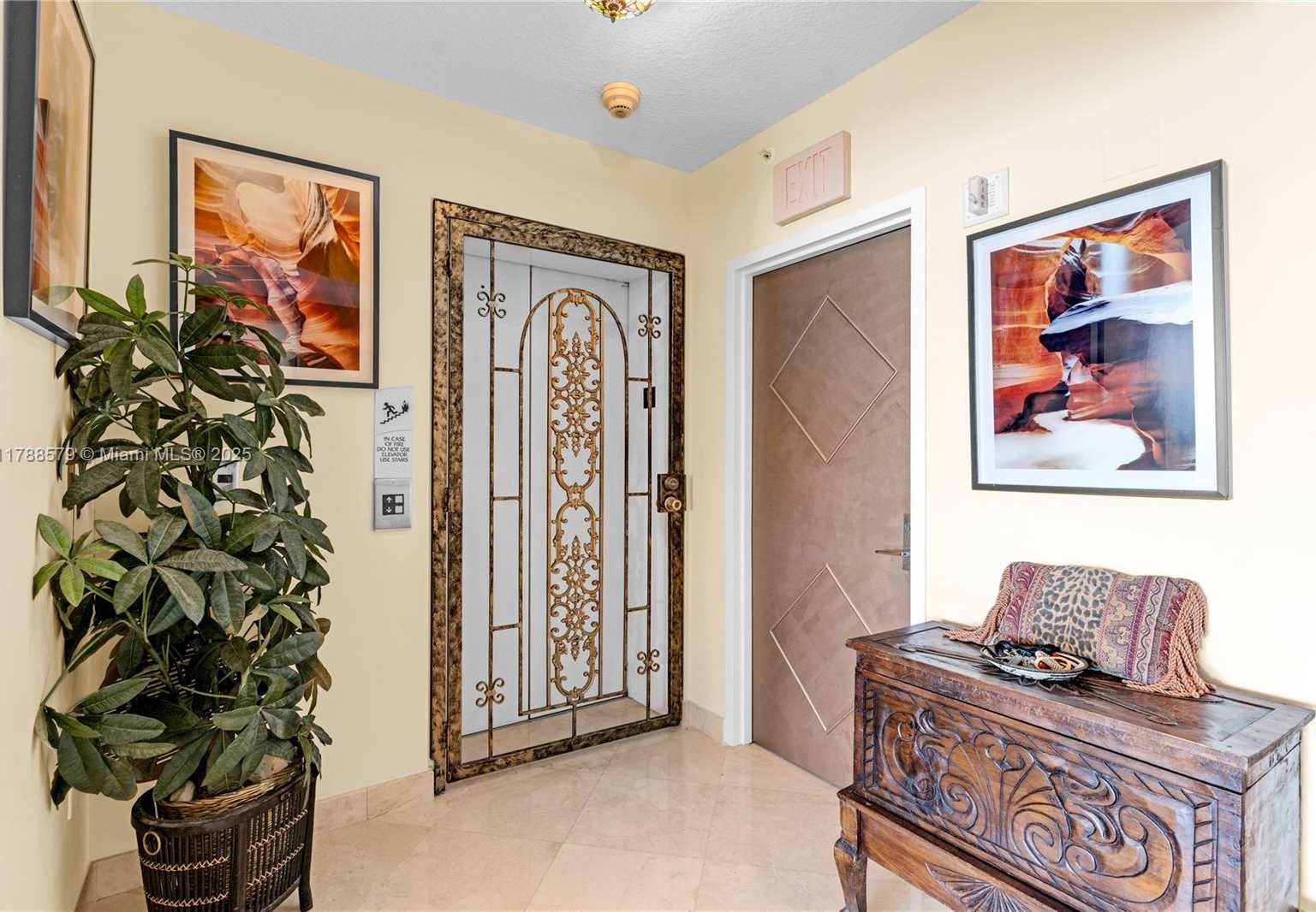 Small Image of 1455 OCEAN DR #1106, Miami Beach Number 24