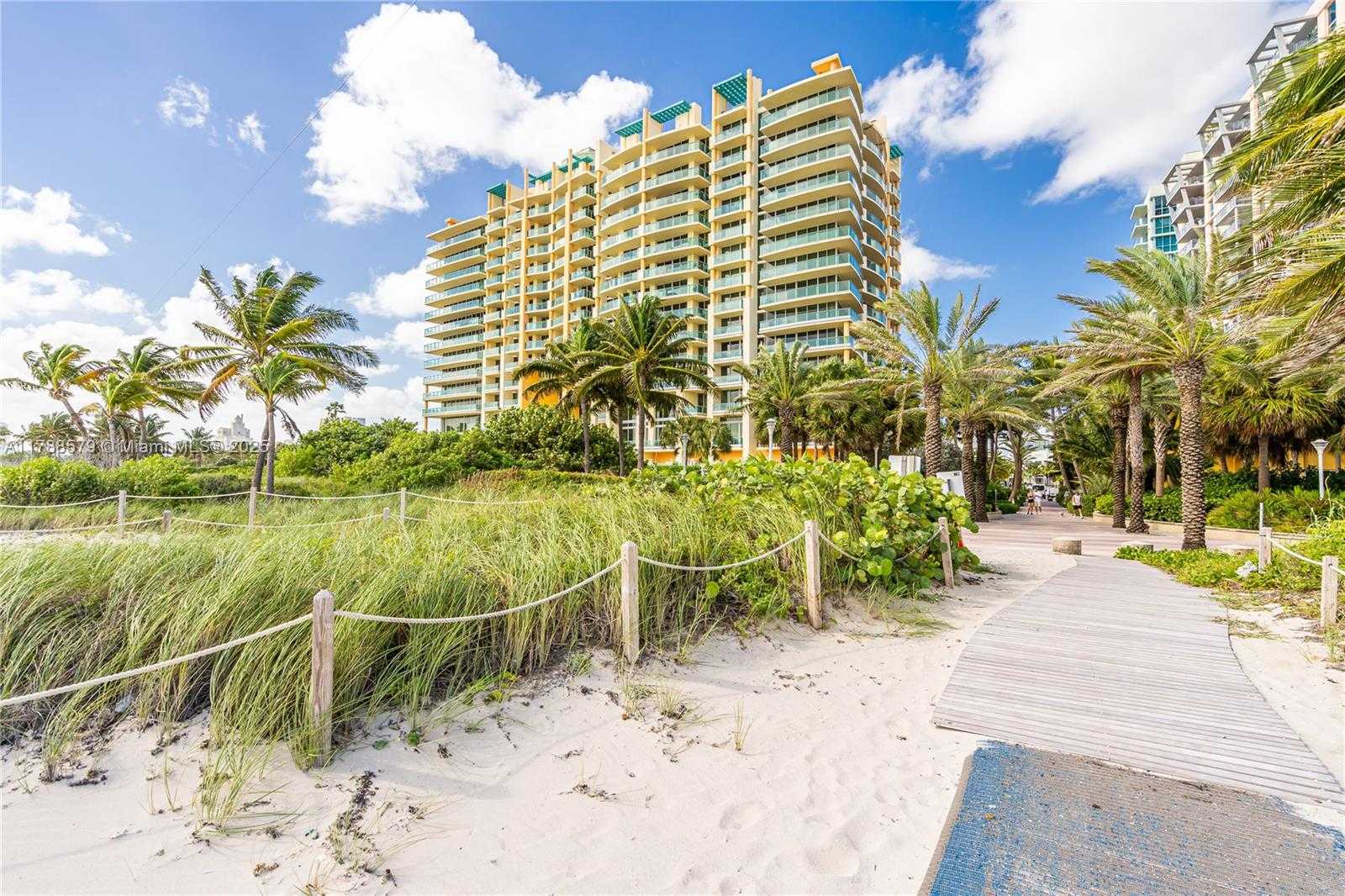 Small Image of 1455 OCEAN DR #1106, Miami Beach Number 31