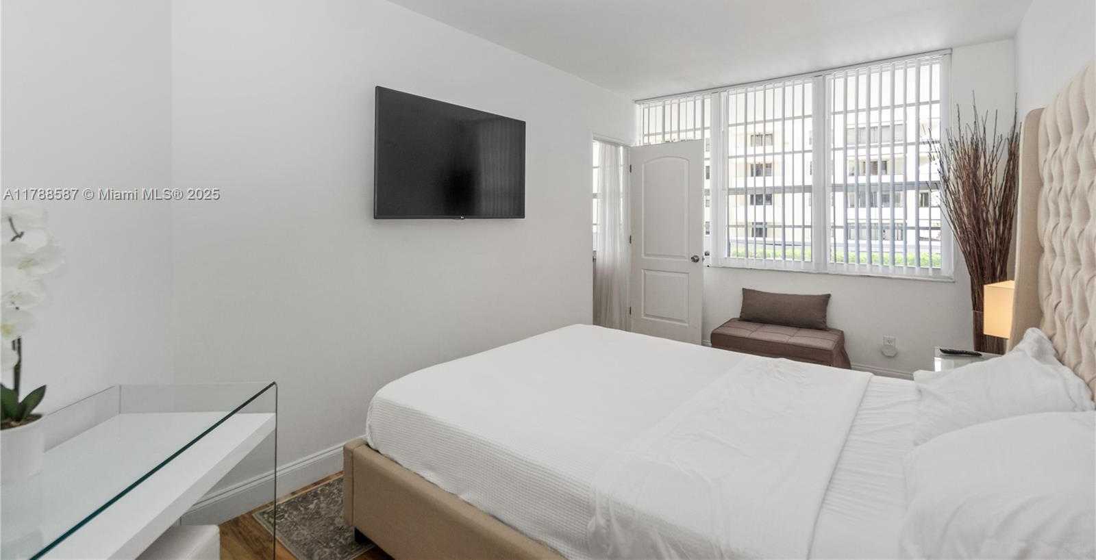 Small Image of 100 LINCOLN RD #309, Miami Beach Number 10