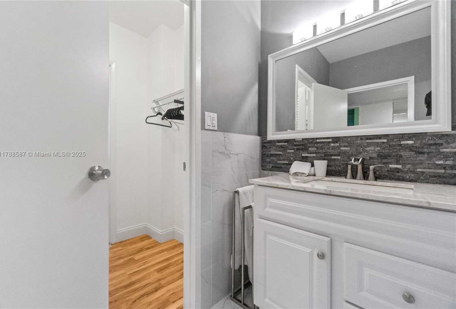 Small Image of 100 LINCOLN RD #309, Miami Beach Number 15