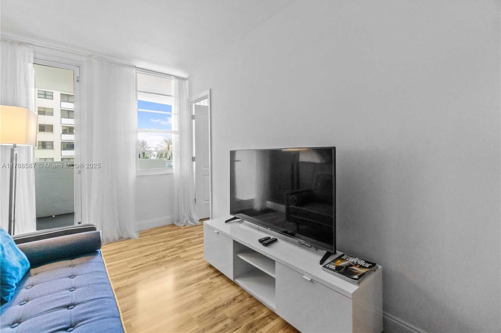 Small Image of 100 LINCOLN RD #309, Miami Beach Number 5