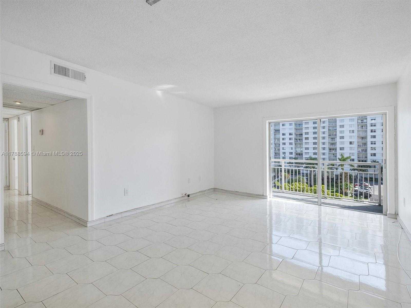 Small Image of 400 KINGS POINT DR #523, Sunny Isles Beach Number 2