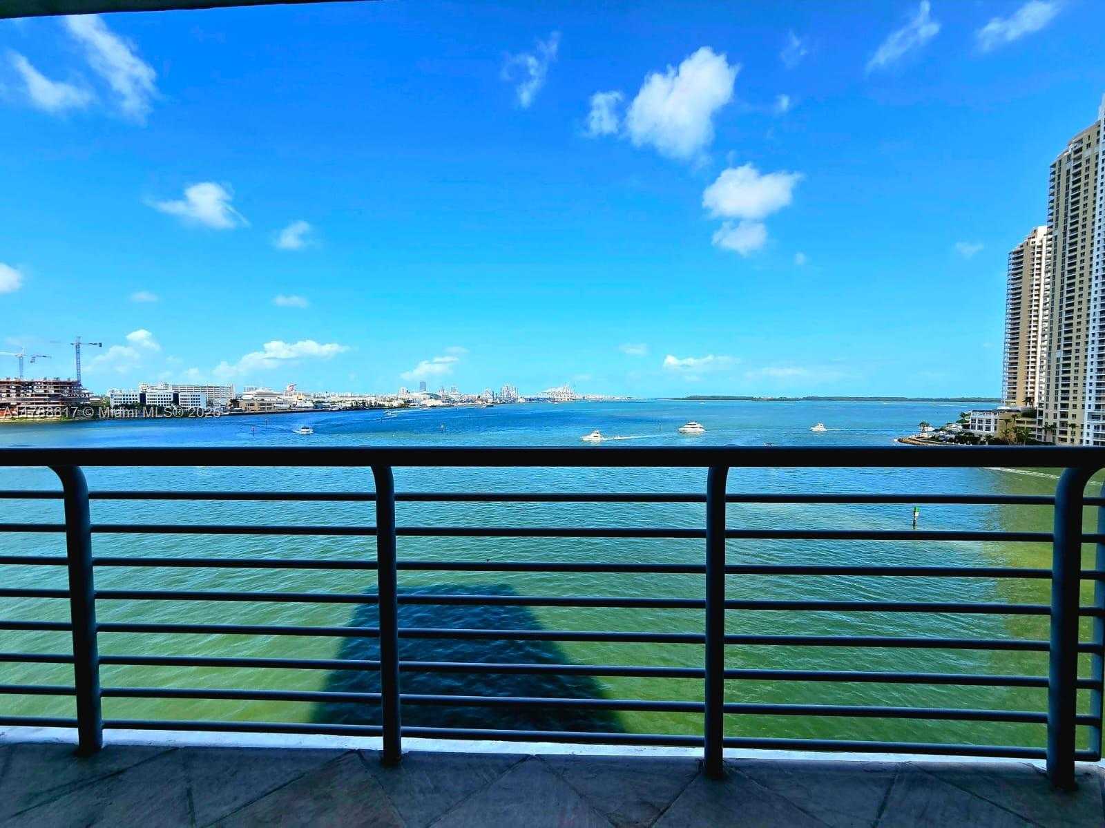 Small Image of 335 SOUTH BISCAYNE BLVD #812, Miami Number 6