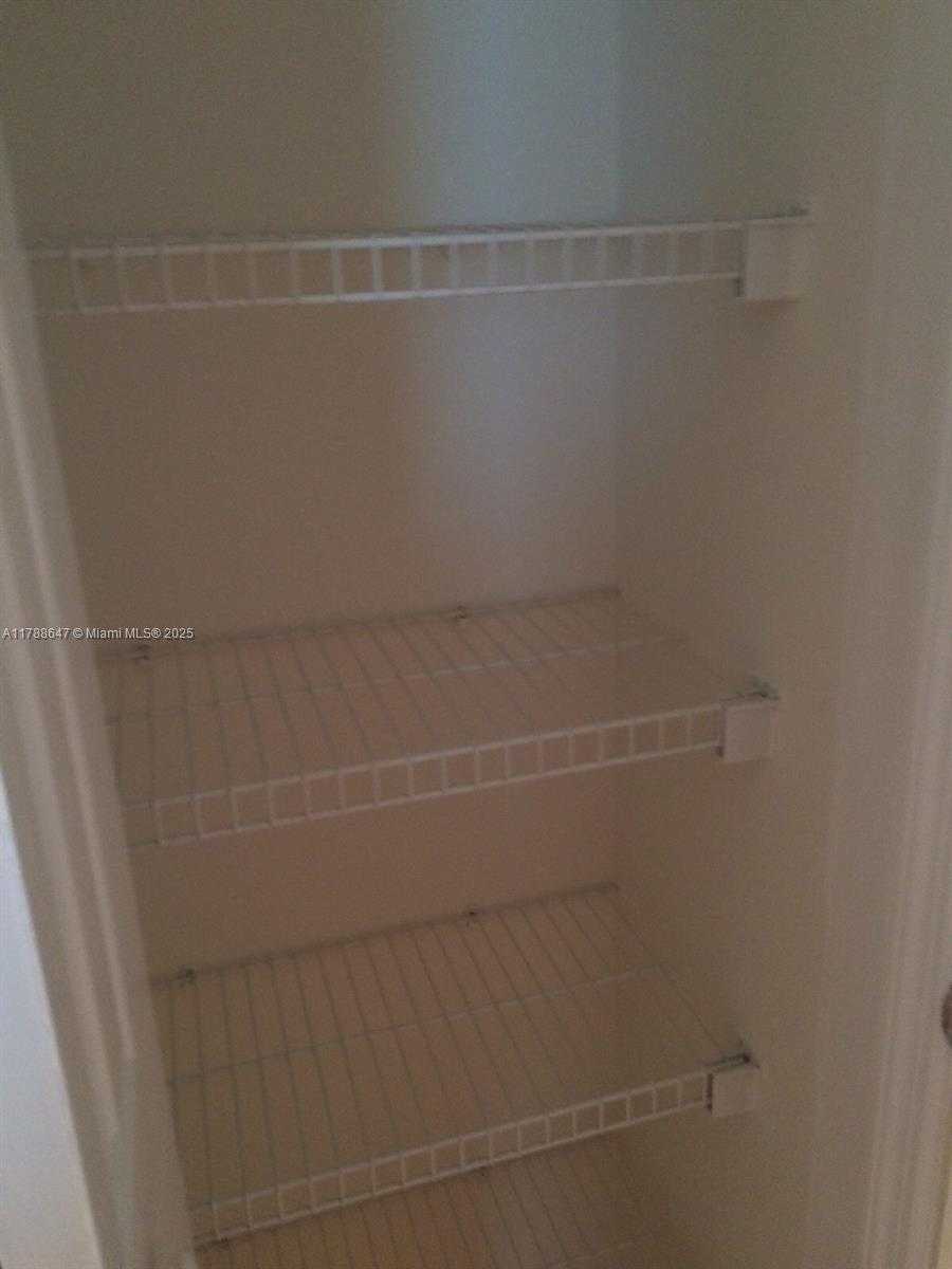 Small Image of 1155 BRICKELL BAY DR #301, Miami Number 15
