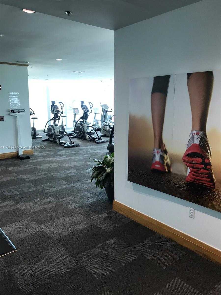 Small Image of 1155 BRICKELL BAY DR #301, Miami Number 23