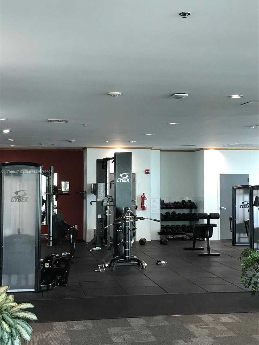 Small Image of 1155 BRICKELL BAY DR #301, Miami Number 26