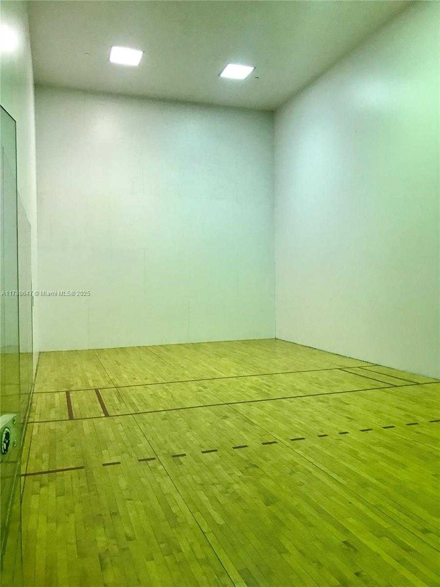 Small Image of 1155 BRICKELL BAY DR #301, Miami Number 34