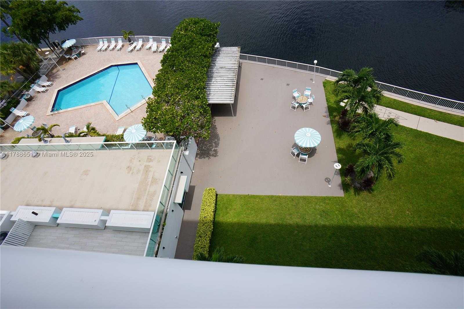 Small Image of 2841 NORTH EAST 163RD ST #703, North Miami Beach Number 11
