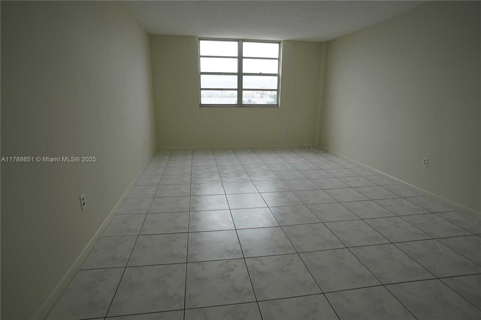 Small Image of 2841 NORTH EAST 163RD ST #703, North Miami Beach Number 18