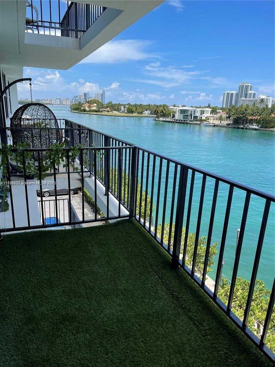 Small Image of 10101 EAST BAY HARBOR DR #405, Bay Harbor Islands Number 2