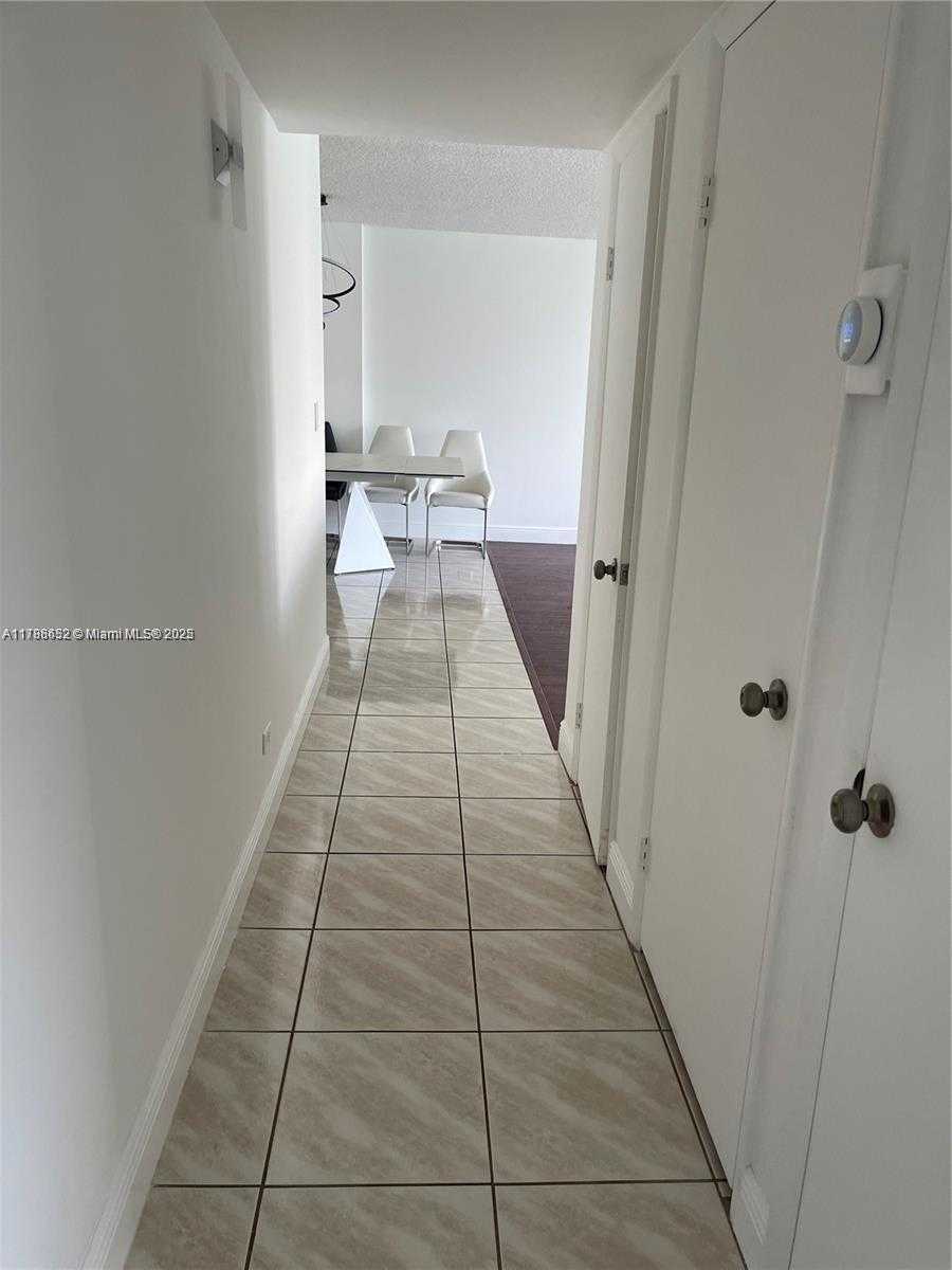 Small Image of 10101 EAST BAY HARBOR DR #405, Bay Harbor Islands Number 21
