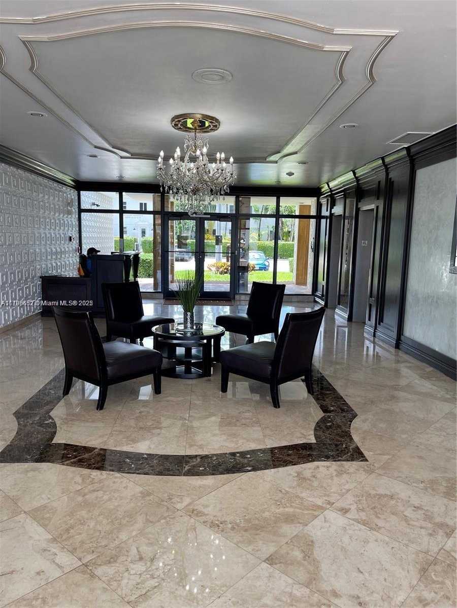 Small Image of 10101 EAST BAY HARBOR DR #405, Bay Harbor Islands Number 26