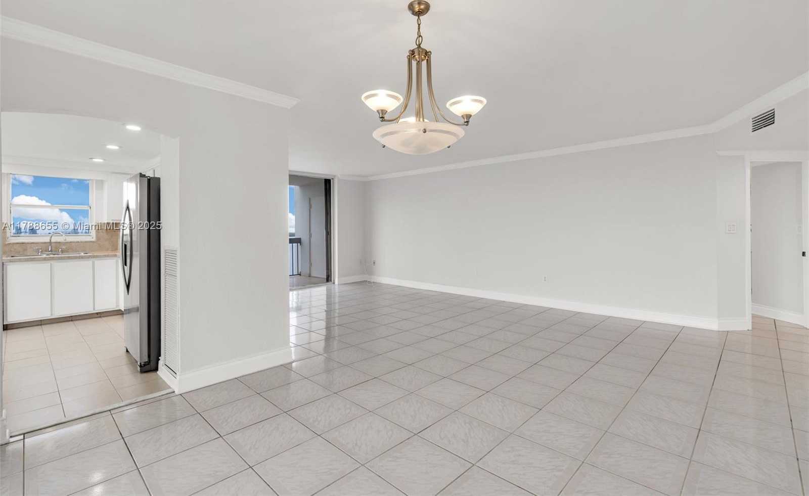 Small Image of 2333 BRICKELL AVE #1717, Miami Number 10