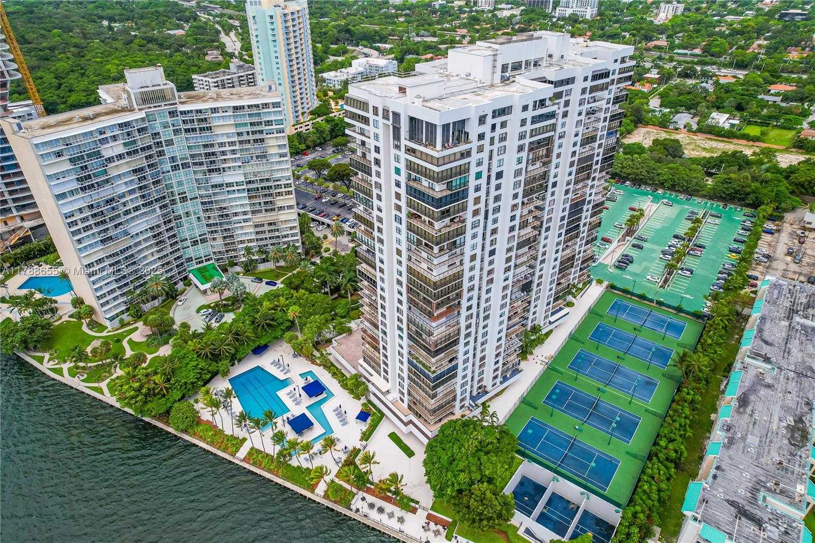 Small Image of 2333 BRICKELL AVE #1717, Miami Number 25