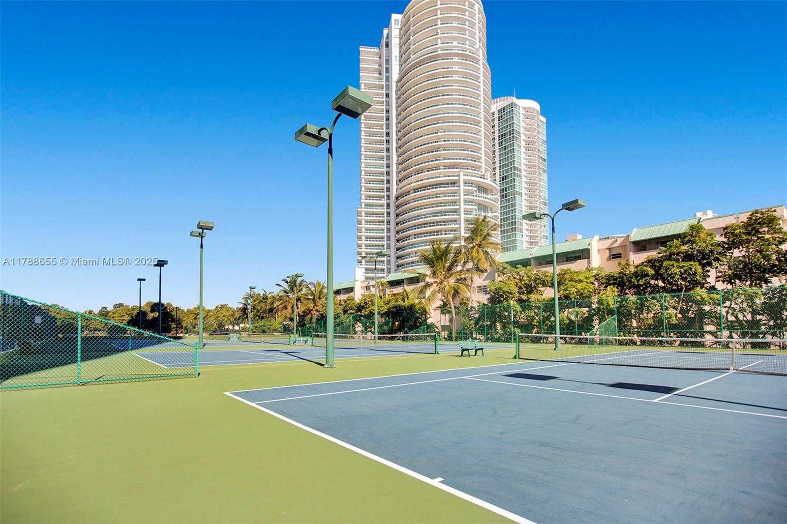 Small Image of 2333 BRICKELL AVE #1717, Miami Number 27
