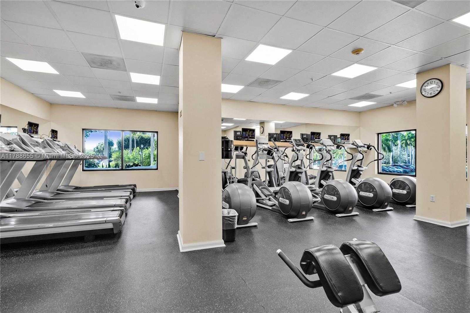 Small Image of 2333 BRICKELL AVE #1717, Miami Number 30